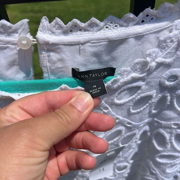 Ann Taylor Scalloped Eyelet Cotton Dress NWT - Picture 6 of 8